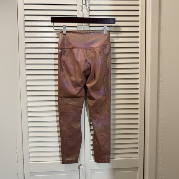 Fabletics PureLuxe High-Waisted Iridescent 7/8 Legging - Picture 4 of 7